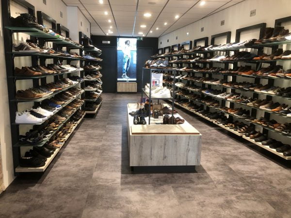 Jonker Schoenen te Coevorden voorzien van nieuwe vloer
