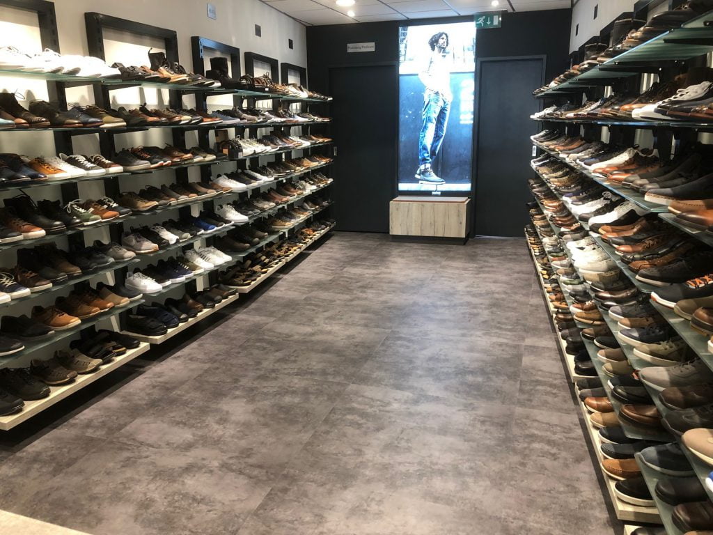 Jonker Schoenen te Coevorden voorzien van nieuwe vloer