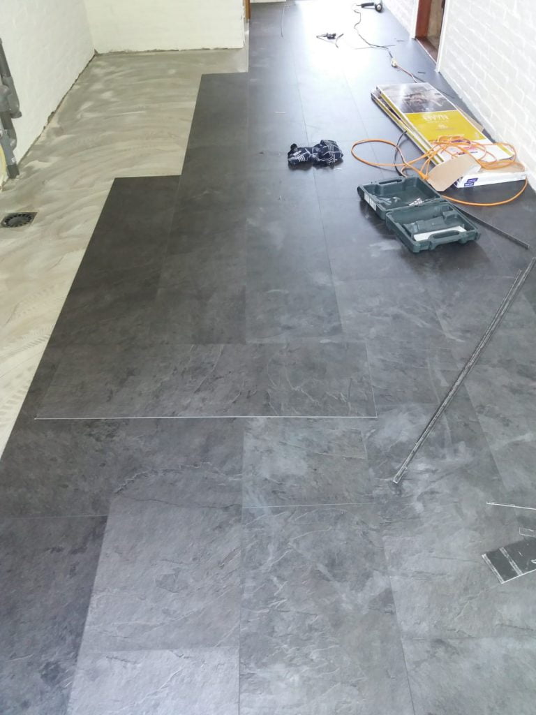 PVC over oude tegelvloer in Coevorden