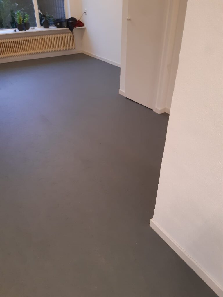 Marmoleum Slate gelegd in Schoonebeek