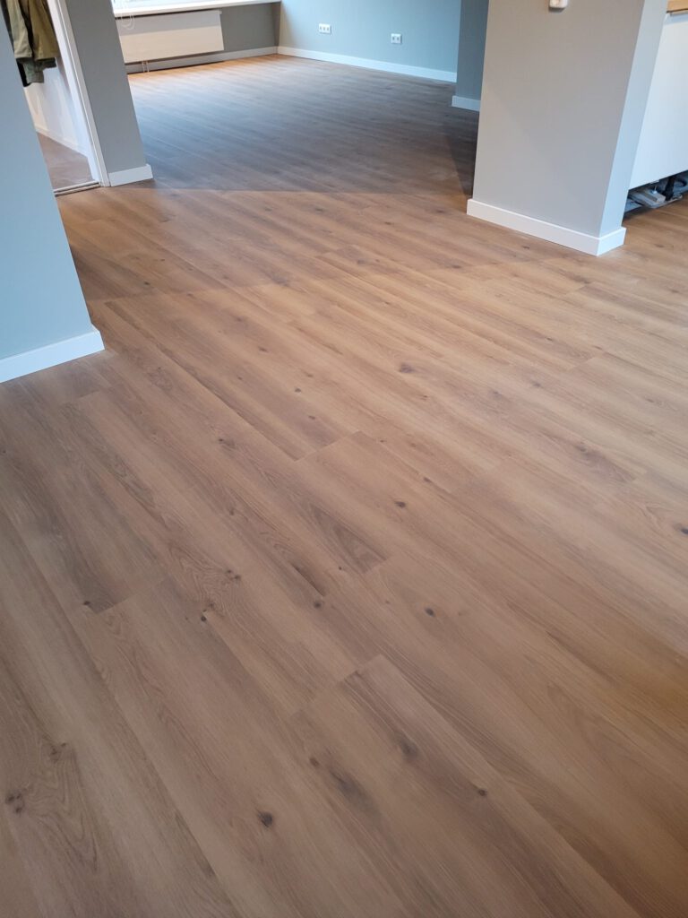 PVC XXL vloer gelegd in Dalen