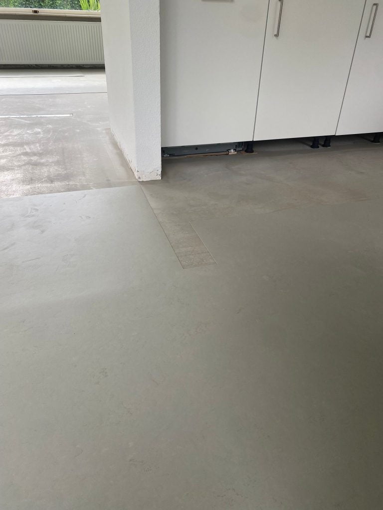 Marmoleum Concrete 3724 gelegd in Oosterhesselen