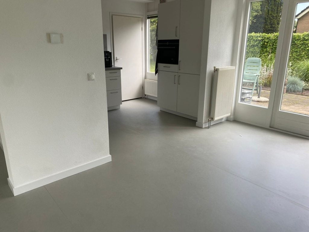 Marmoleum Concrete 3724 gelegd in Oosterhesselen