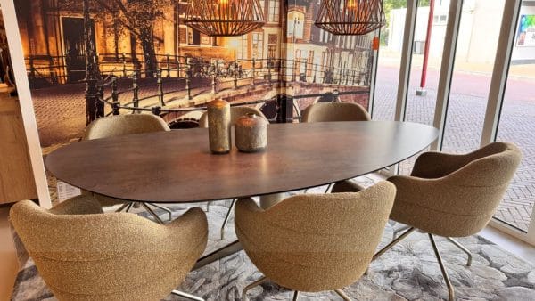 Eettafel 'Daniël 1194'