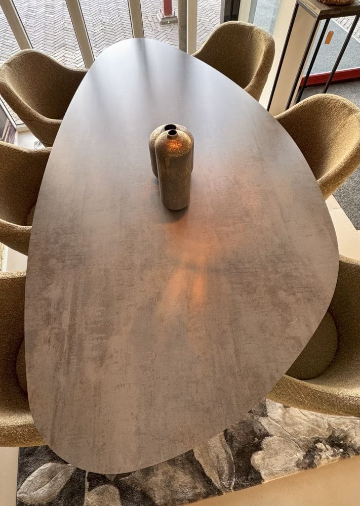 Eettafel 'Daniël 1194'