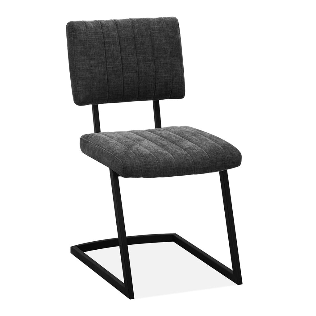 Set van 6 eetkamerstoelen Tia en armstoelen Tula